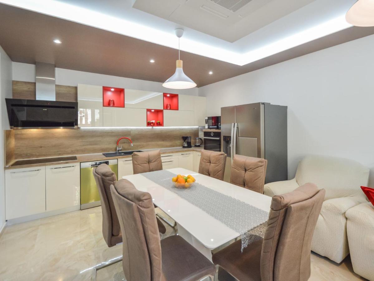 טרוגיר Apartment Mornar-5 By Interhome מראה חיצוני תמונה
